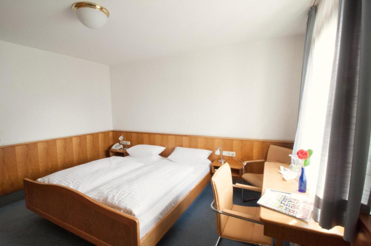 Hotel Krone Strassdorf Schwäbisch Gmünd Exteriér fotografie
